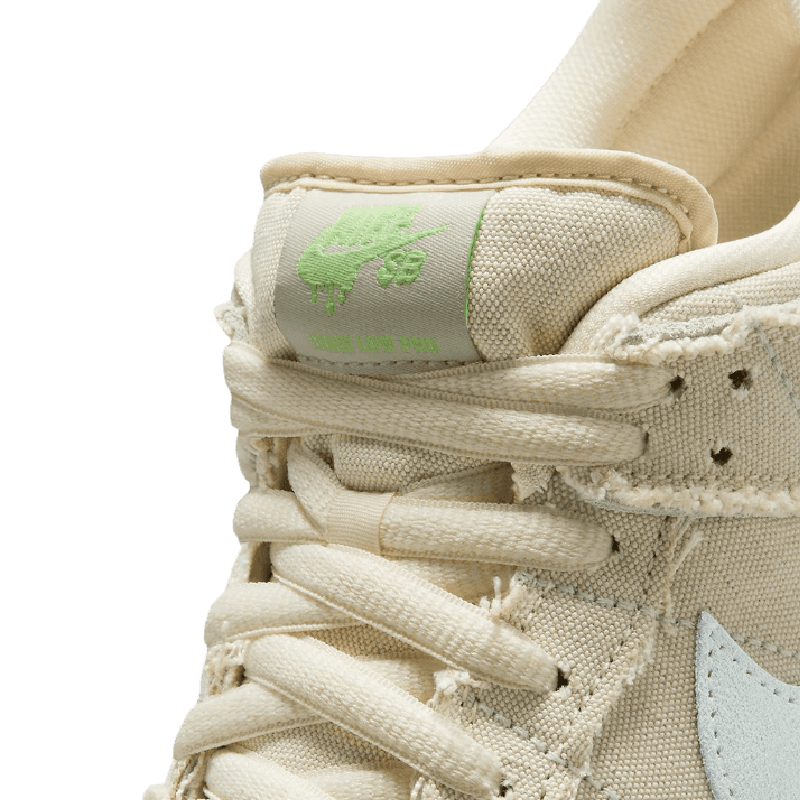 Tênis Dunk Low SB "Mummy" Branco