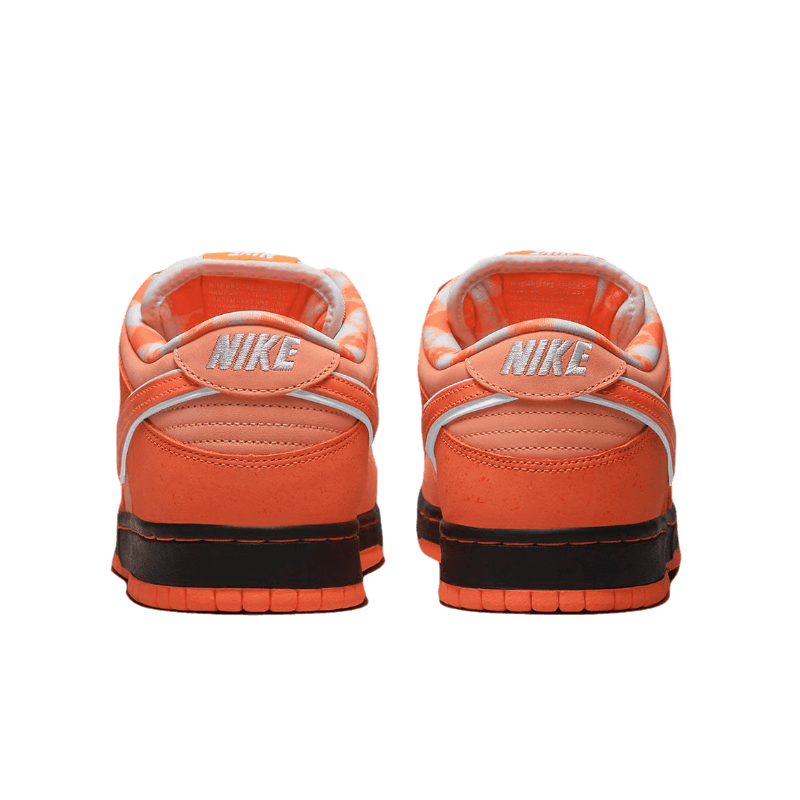 Tênis Dunk Low SB "Orange Lobster" Laranja