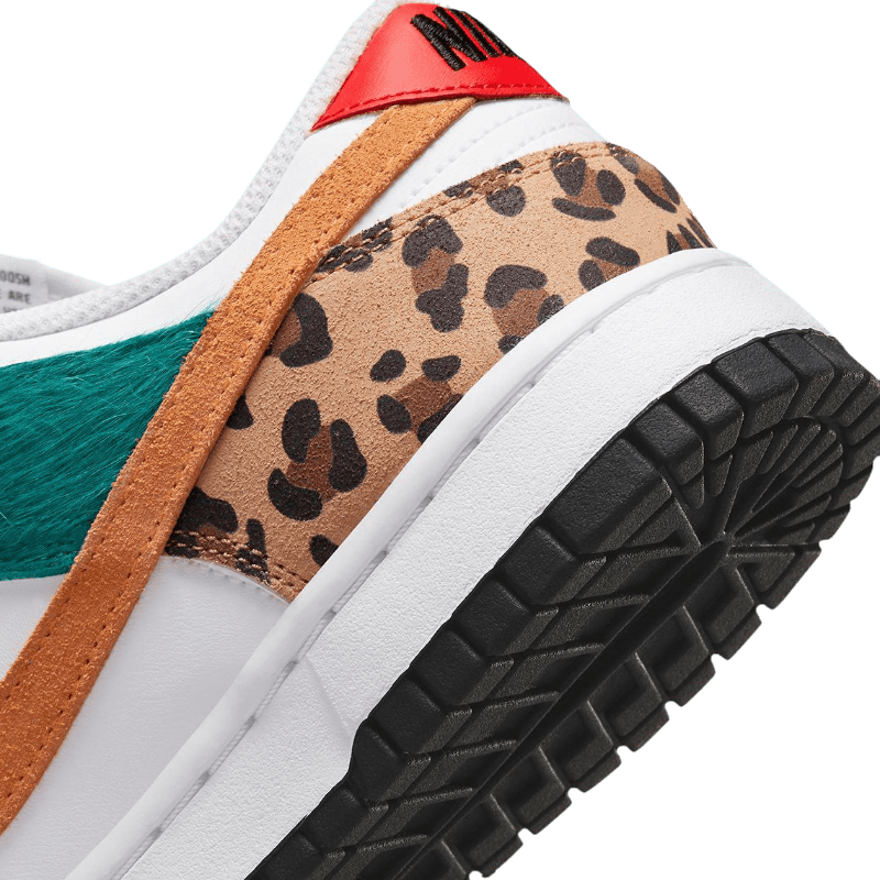 Tênis Dunk Low "Safari Mix Patchwork" Feminino Branco
