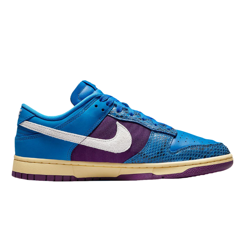 Tênis Dunk Low "Undefeated On It" Azul