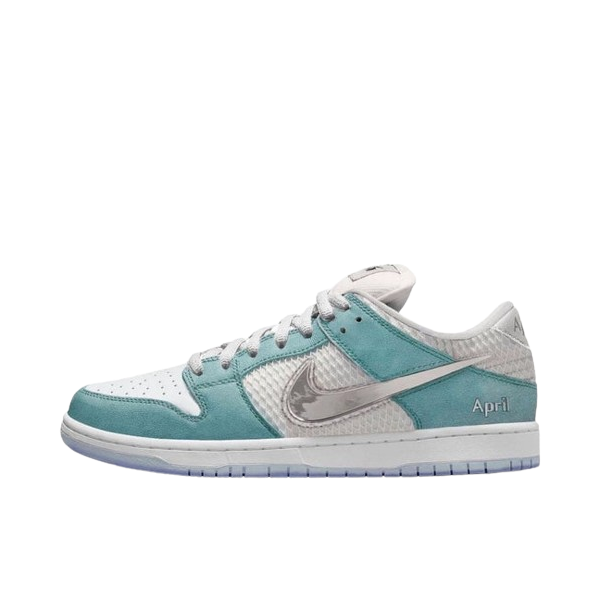 Tênis Dunk Low SB x April Skateshop "Turbo Green" Verde