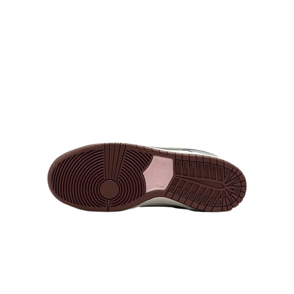 Tênis Dunk Low SB x Yuto Horigome