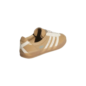 Tênis Bad Bunny x adidas Gazelle Indoor Messi "Cardboard Cream White" Bege